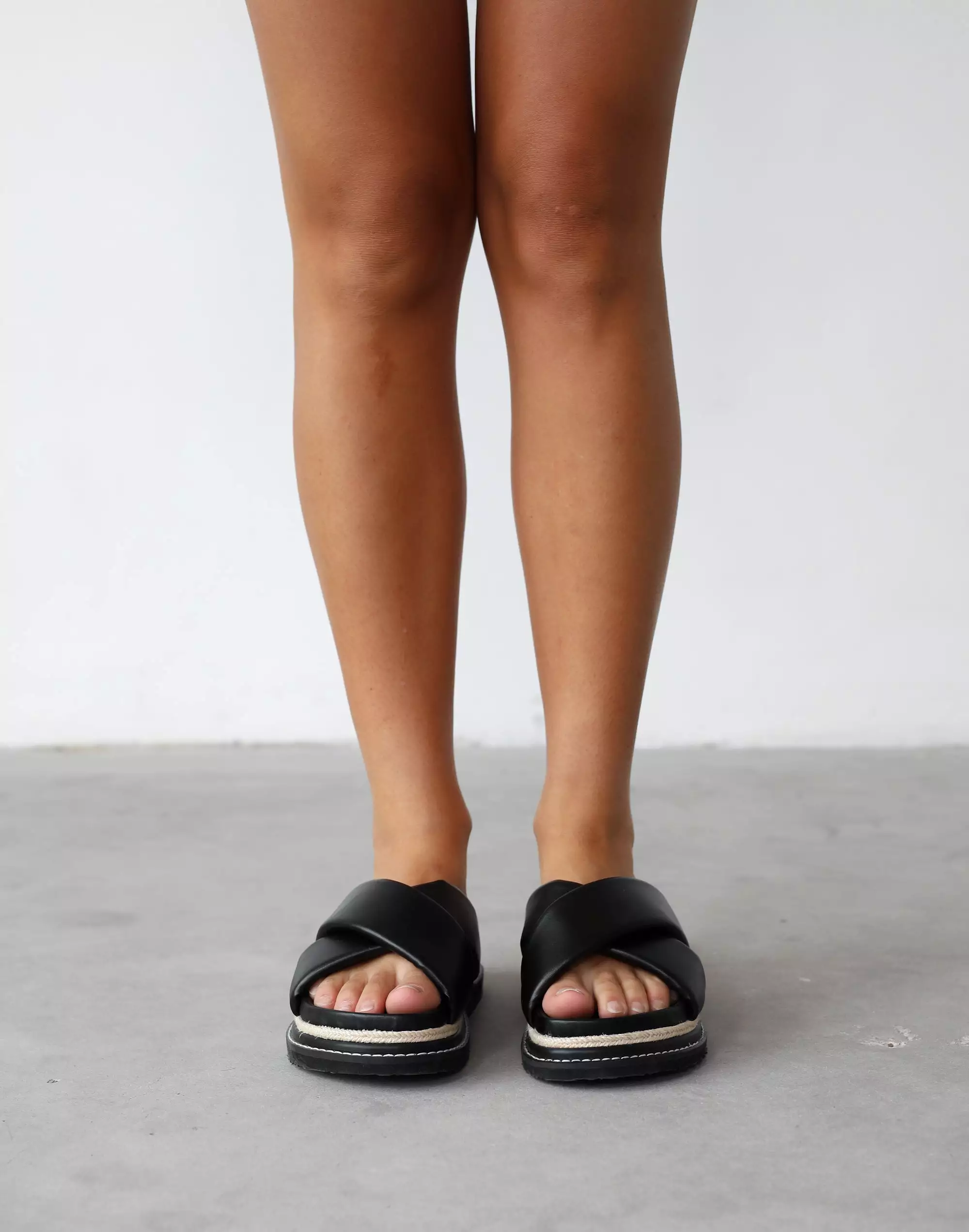 Black Arabel Slides - Billini