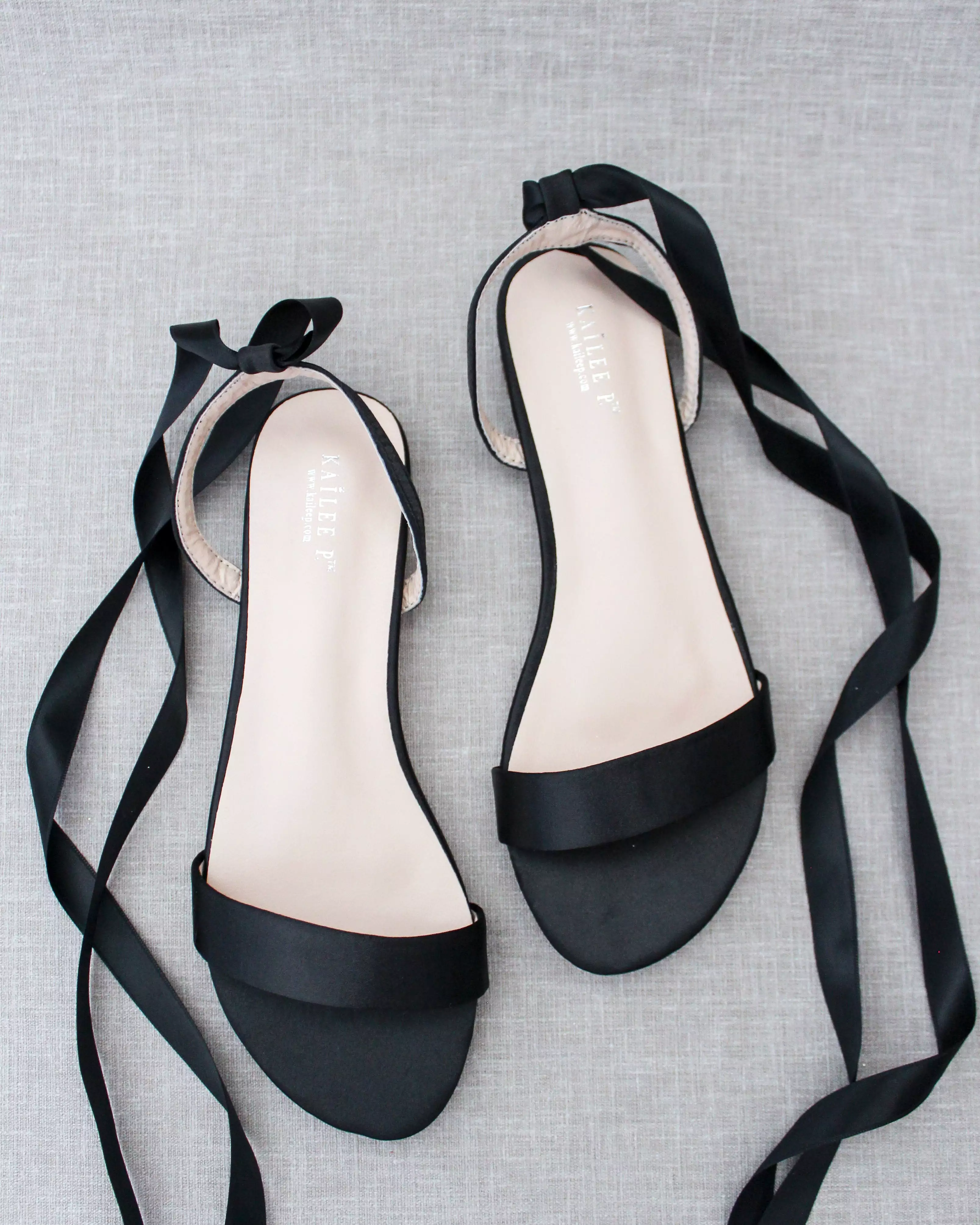 Black Flat Sandal with Lace Up: Ballerina Style