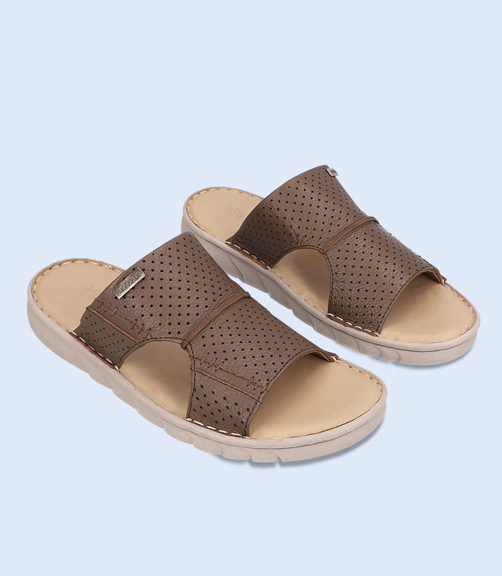 BM3885 Brown Men Slipper