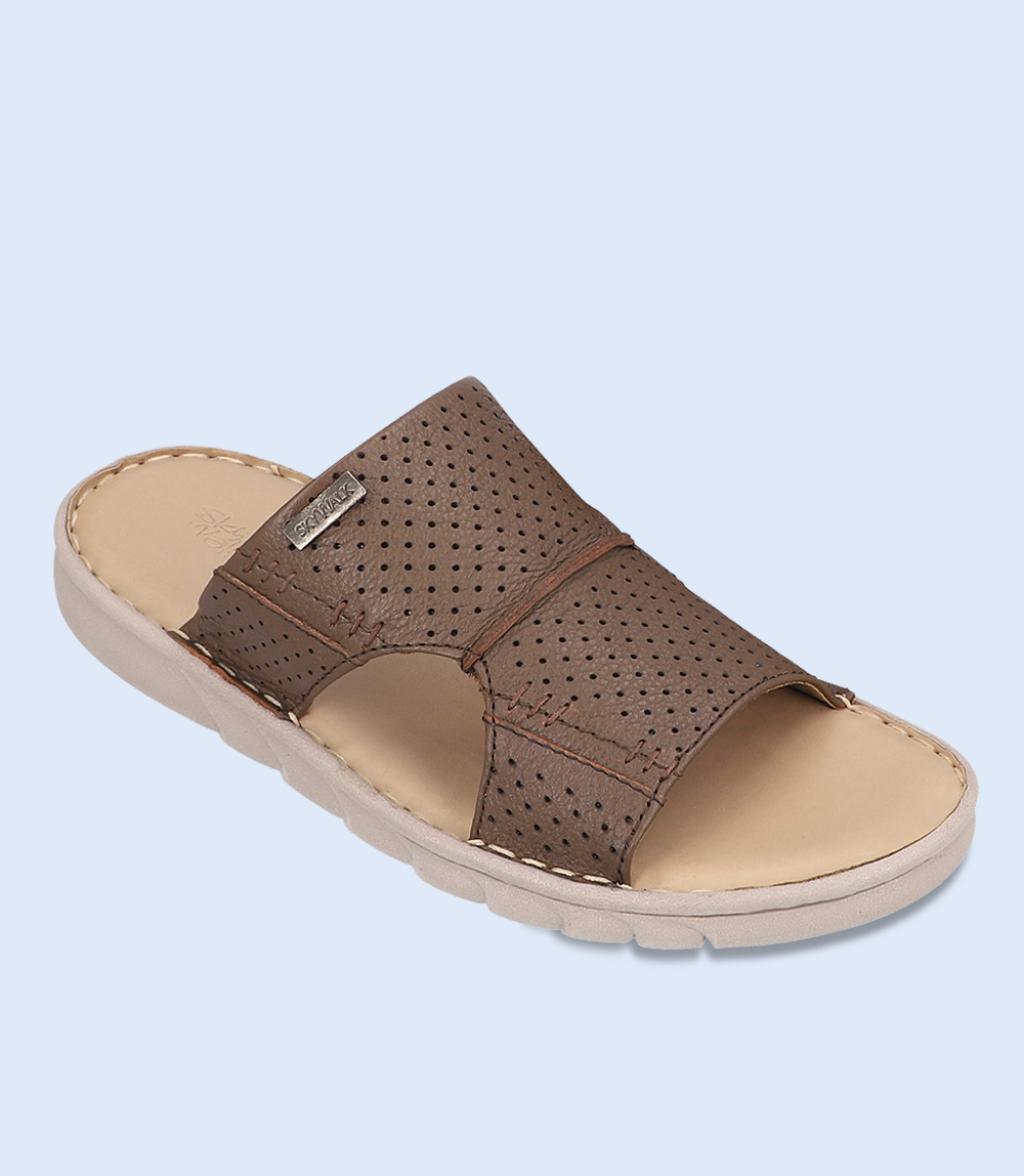 BM3885 Brown Men Slipper