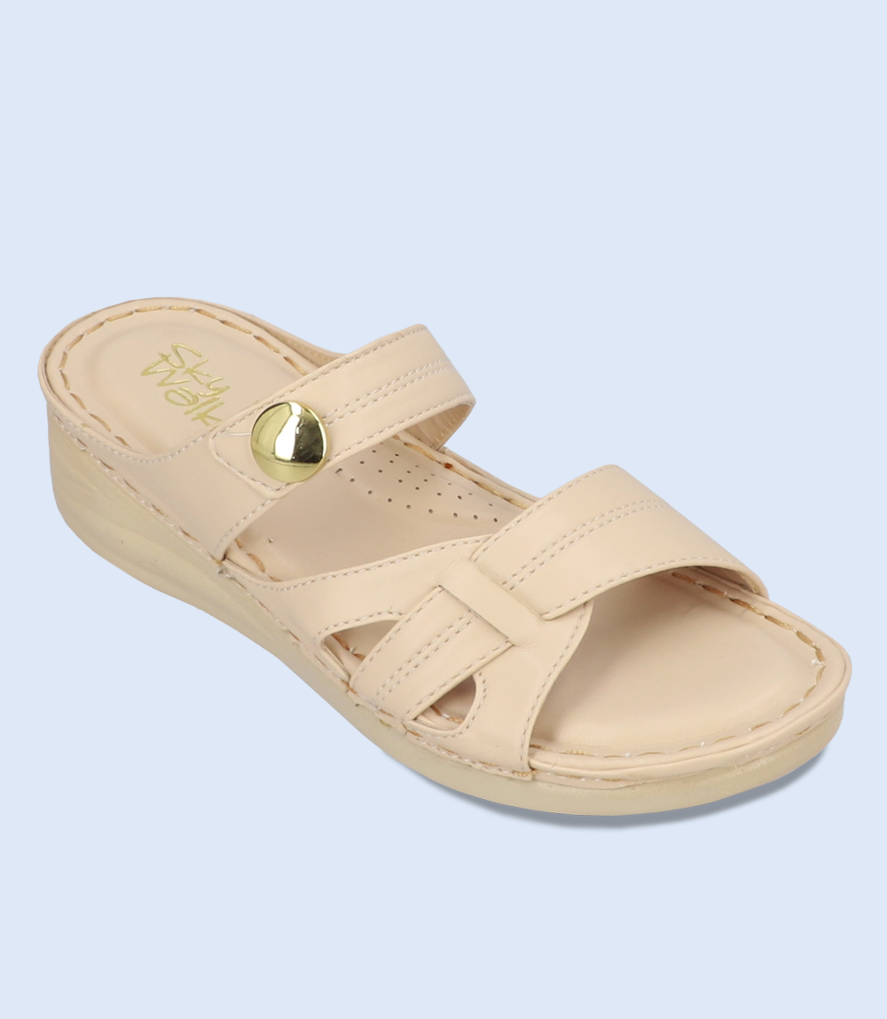 BW9731 BEIGE Women Slipper