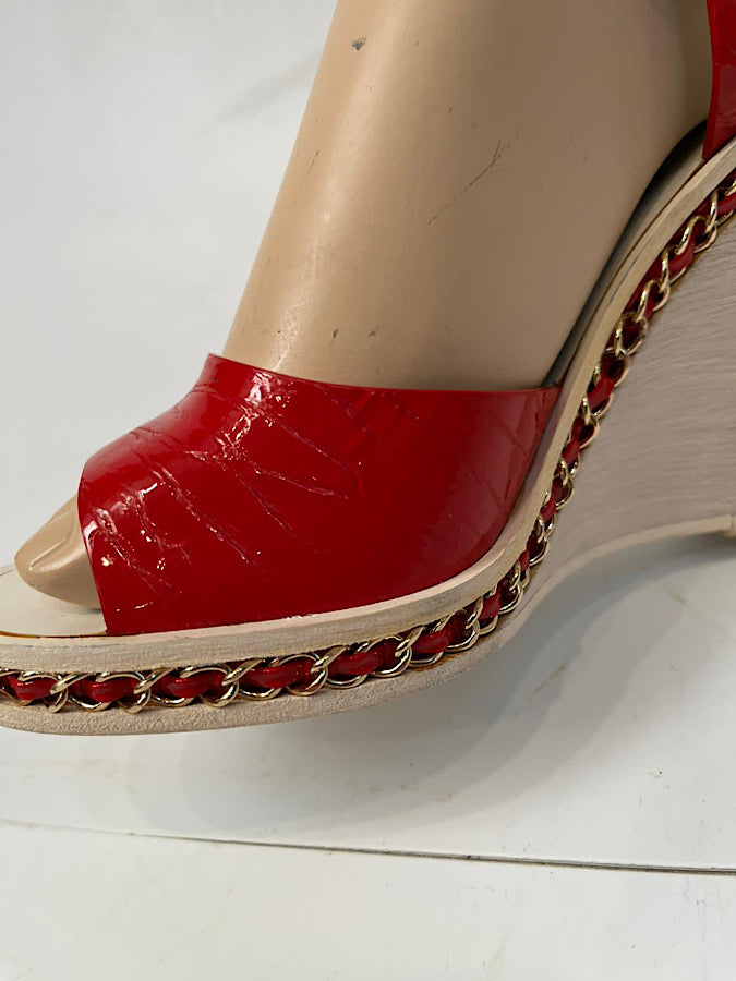 Chanel 14P 2014 Spring Red Patent Leather Chain Wedge Heel Sandals EU 38.5 US 7.5