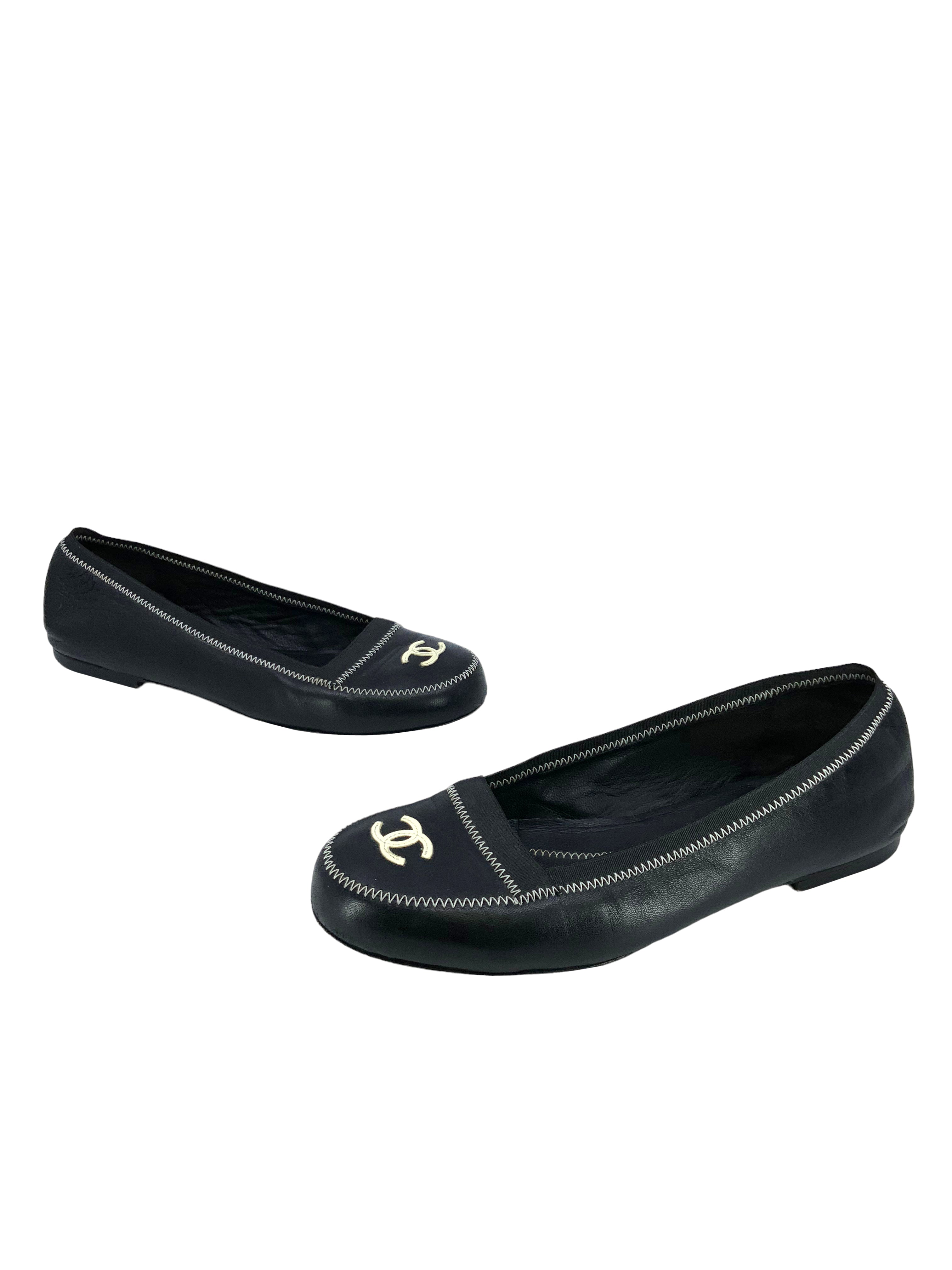 CHANEL 9 Size Leather Ballet Flats with CC Logo