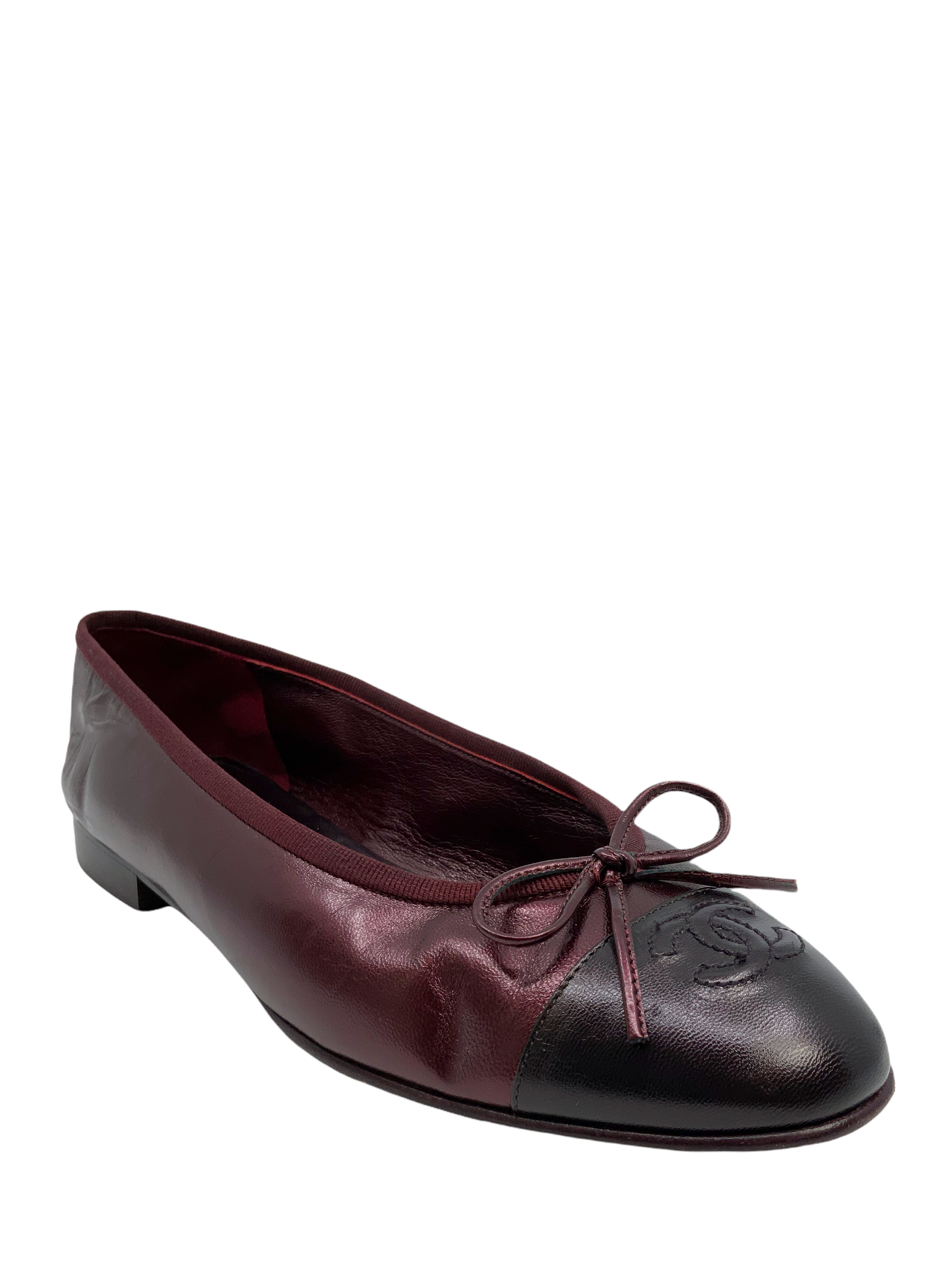 Chanel ballet flats, lambskin leather, cap toe, size 8