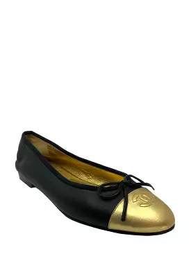 Chanel ballet flats size 9 with CC cap toe in lambskin leather