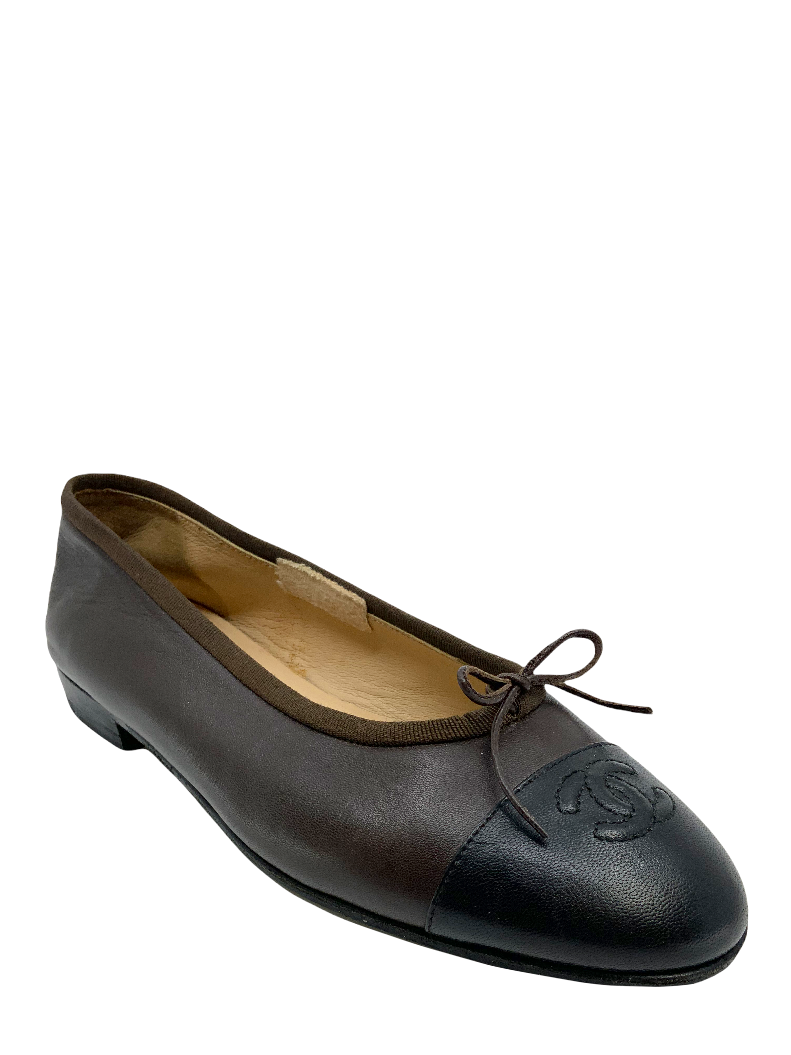 Chanel Black CC Cap Toe Lambskin Leather Ballet Flats Size 8.