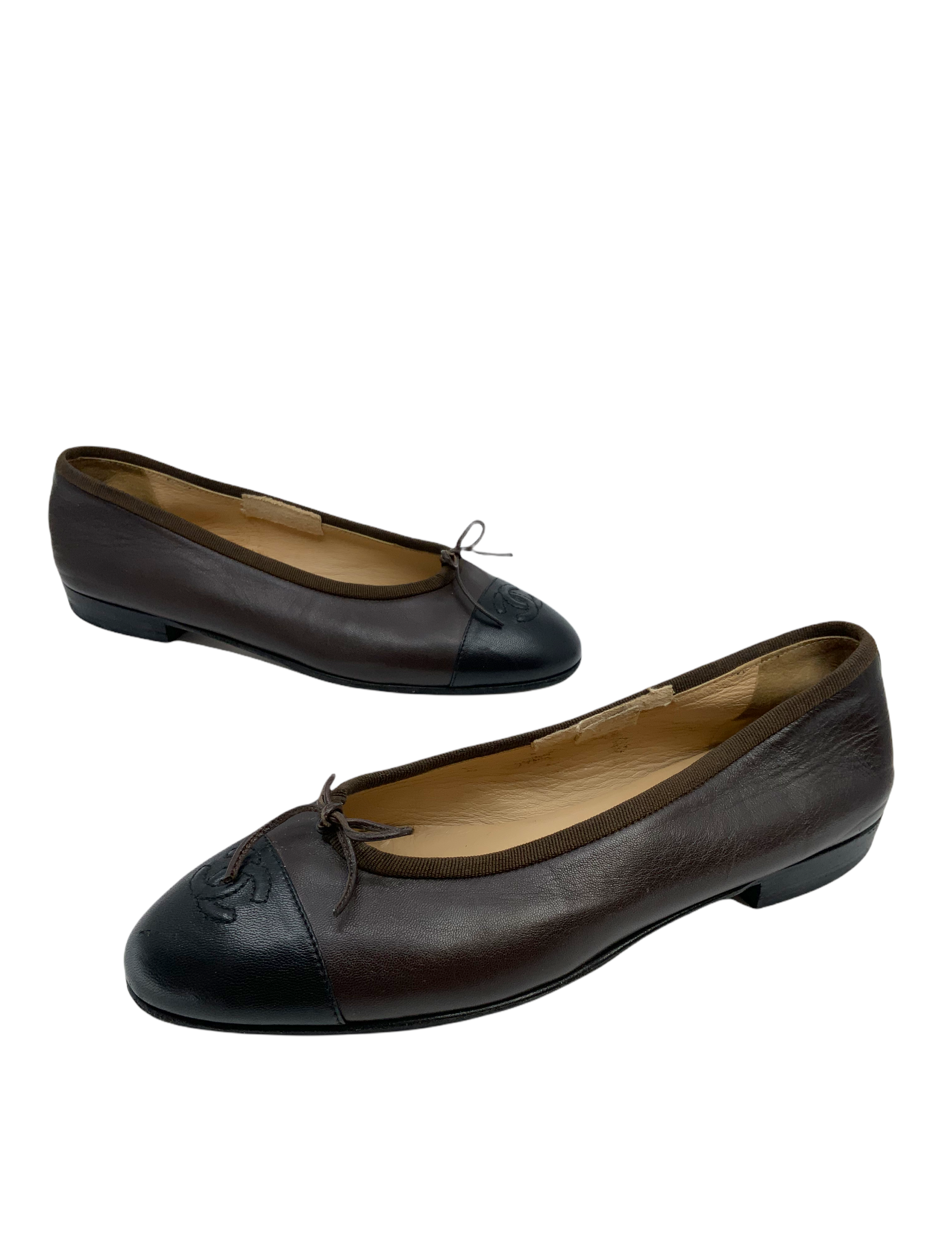 Chanel Black CC Cap Toe Lambskin Leather Ballet Flats Size 8.