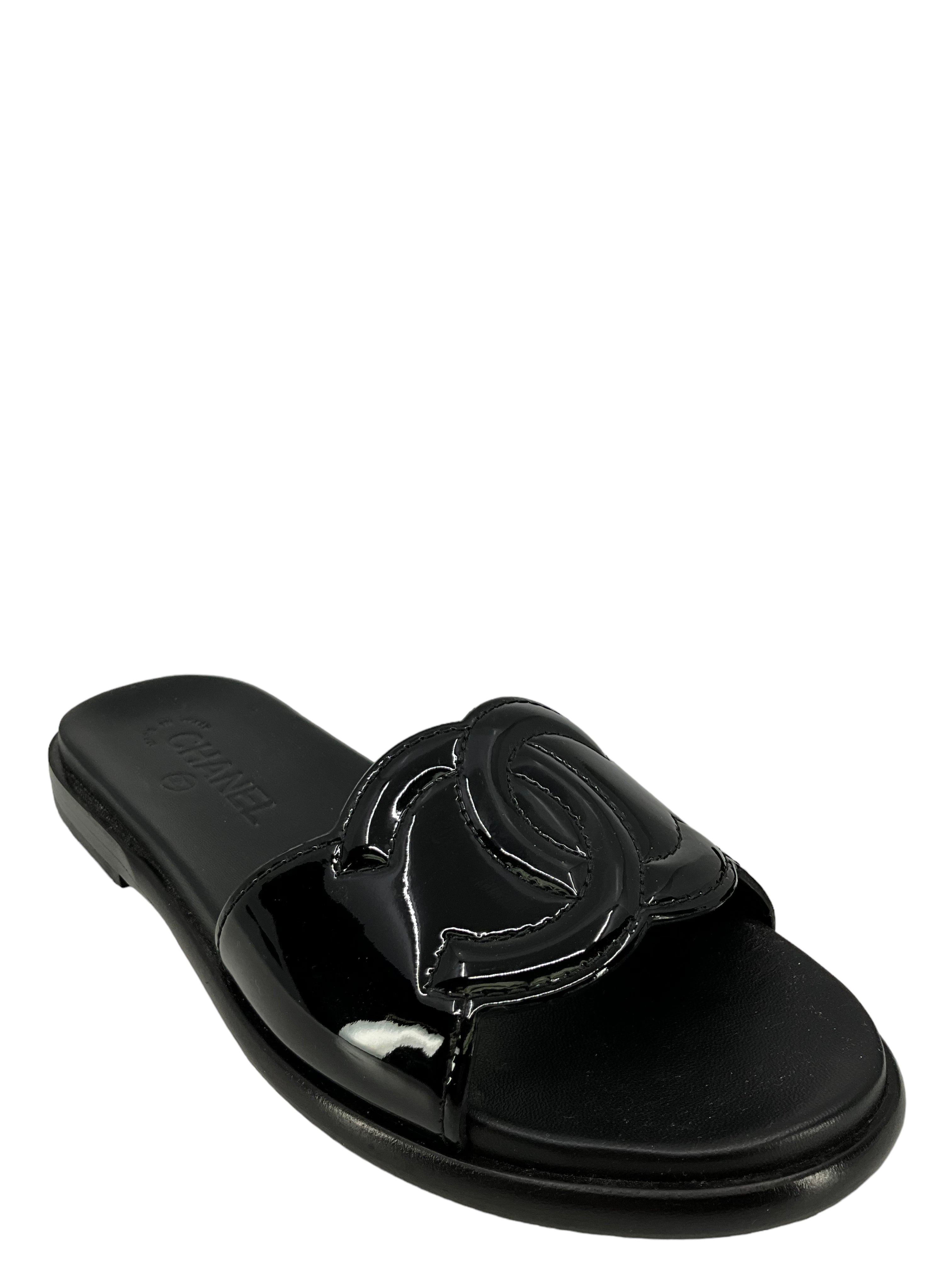 Chanel Black Leather Sandals Size 7 - Shop Now.