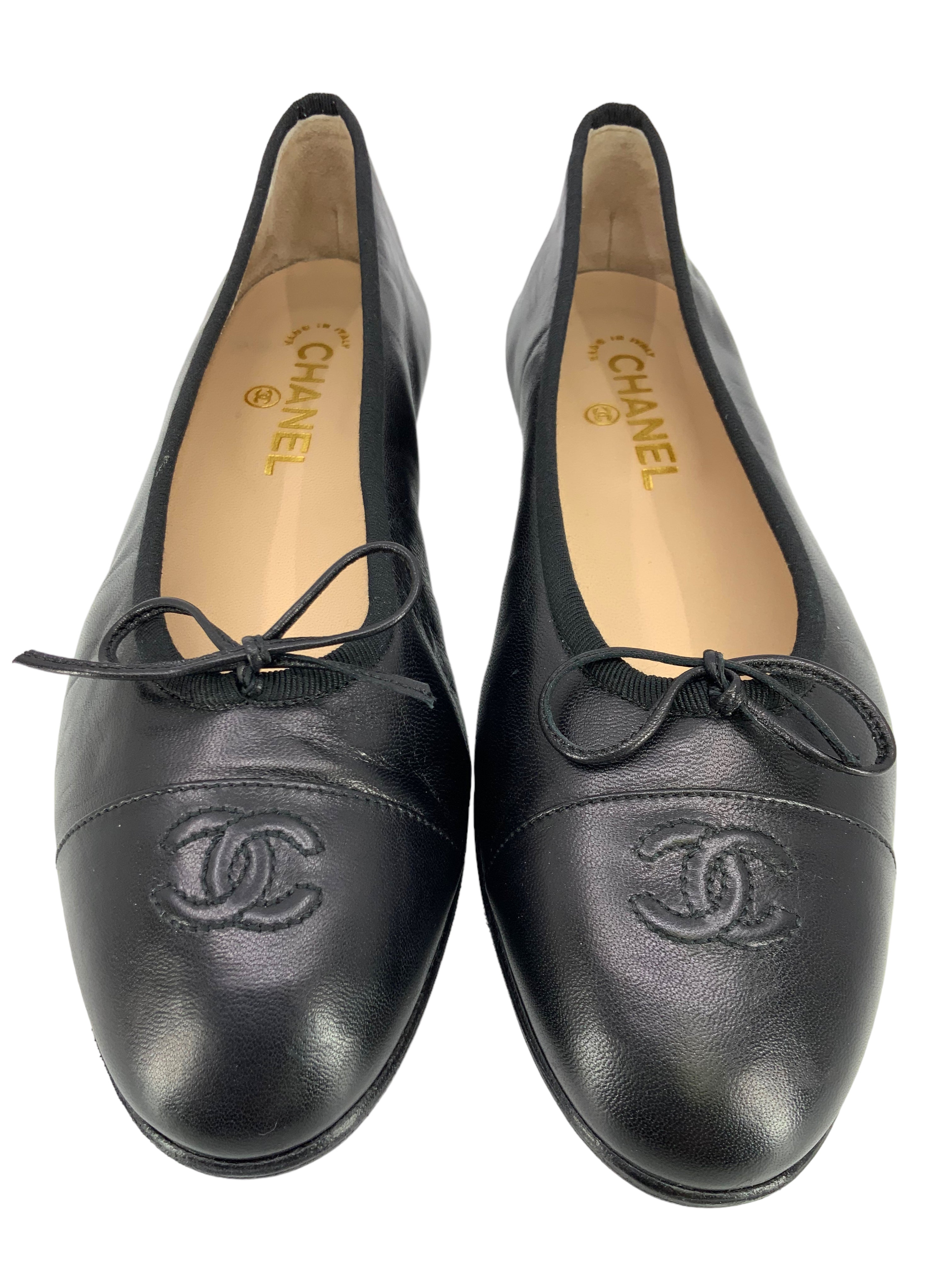 Chanel cap toe lambskin leather ballet flats - size 10.5