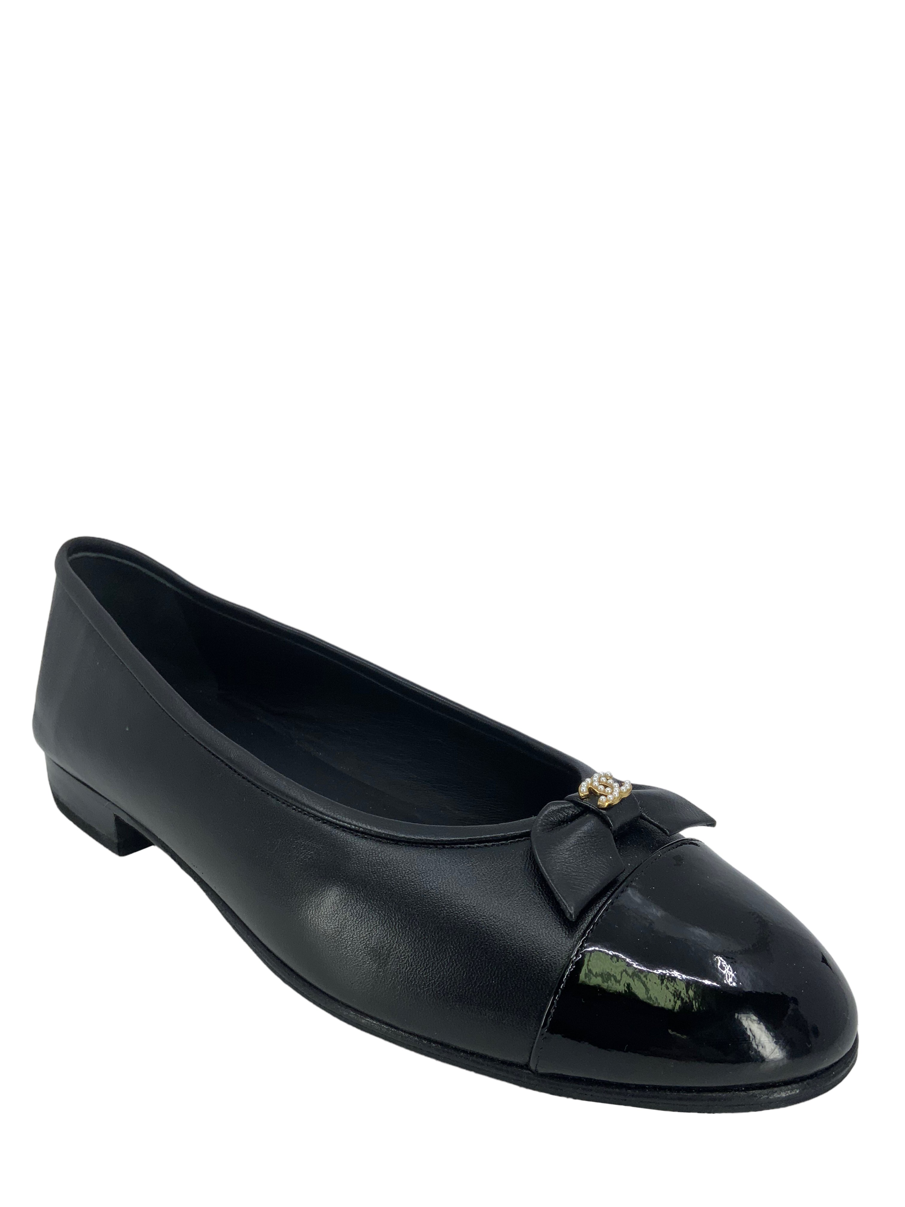 Chanel Cap Toe Lambskin Leather Ballet Flats Size 11 - 23P CC