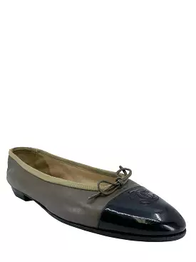 CHANEL Lambskin Leather CC Cap Toe Ballet Flats Size 8 → CHANEL Lambskin Leather Cap Toe Ballet Flats Size 8