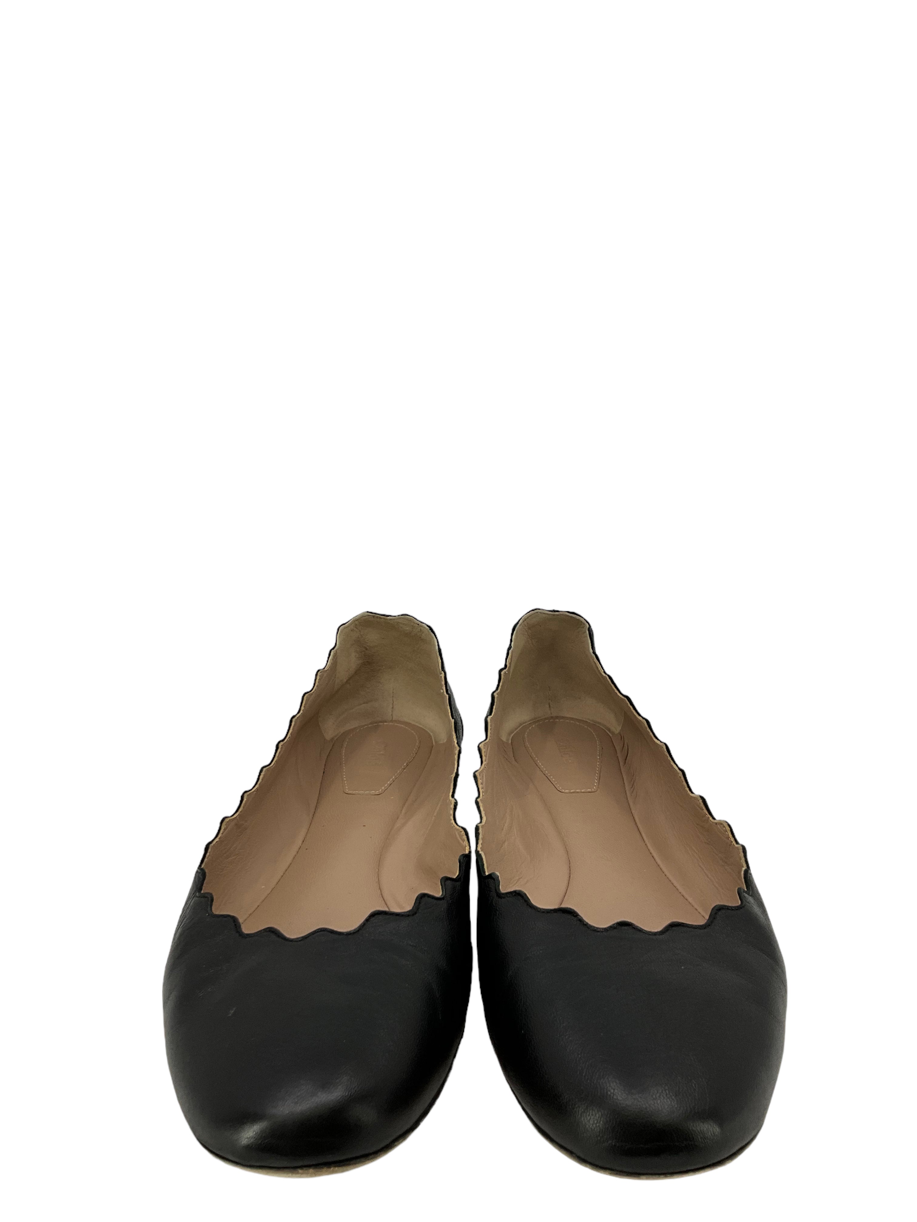 Chloe Lauren Black Leather Flats Size 7.5 - Scalloped Design