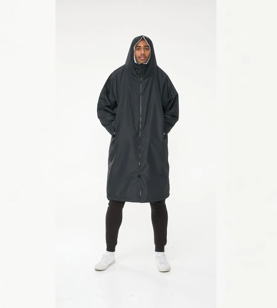 D555 Men's Sherpa-Lined Showerproof Changing Robe (WEBBER)