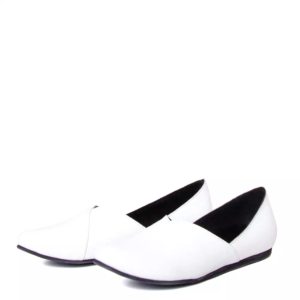 Febe Slip-On Leather Women's Shoe