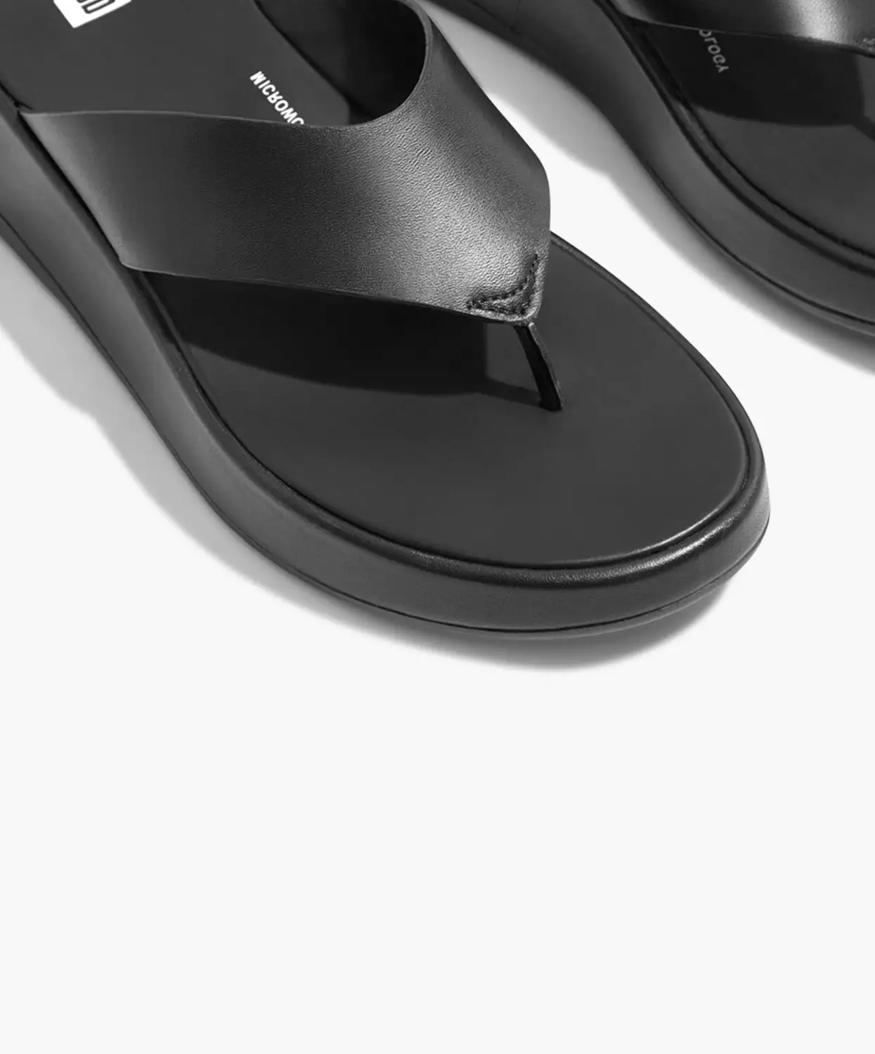 FitFlop black leather flatform toe post sandals