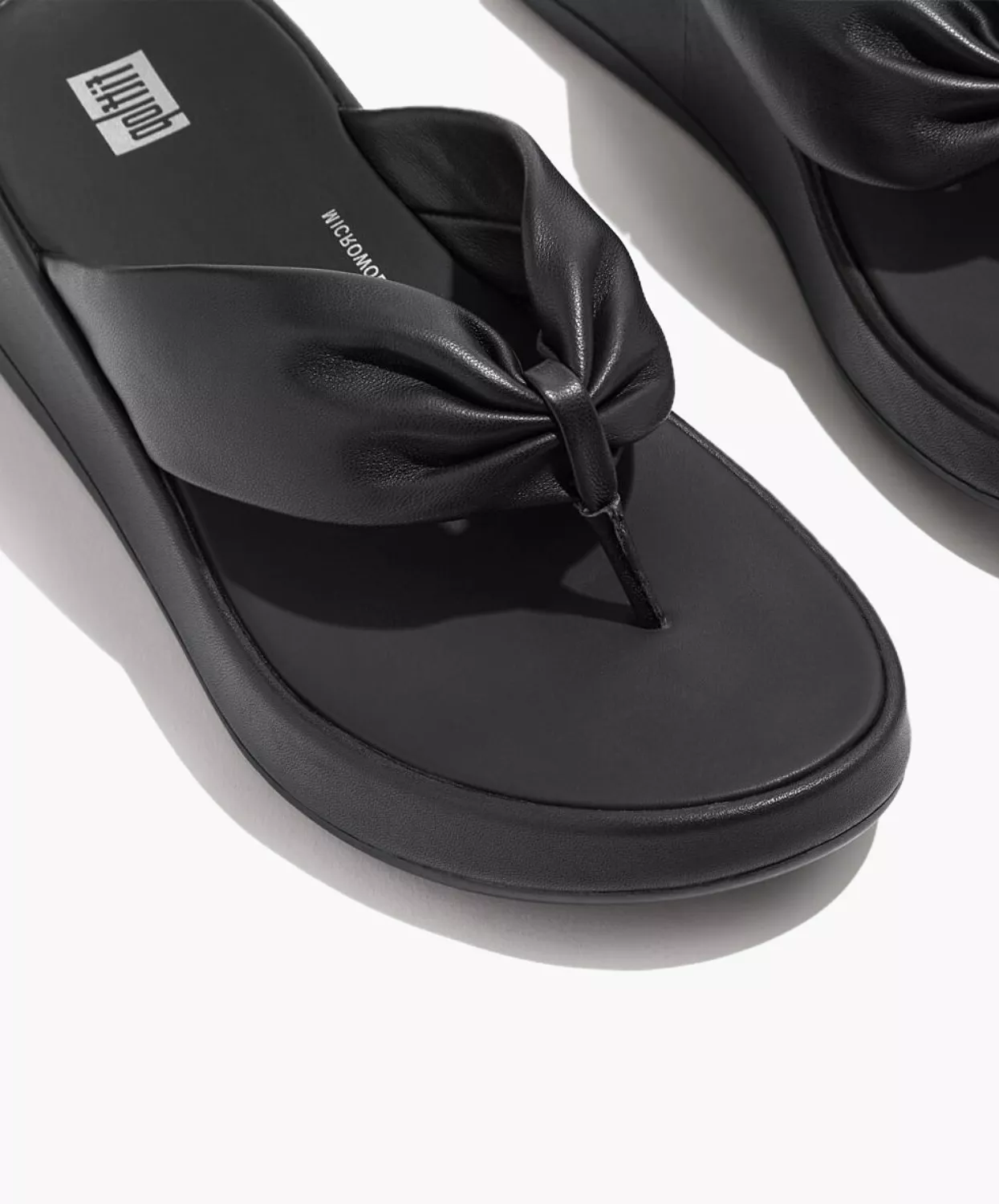 FitFlop Black Leather Twist Flatform Toe Post Sandal