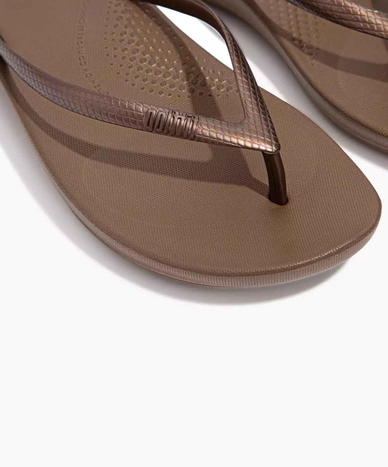 FitFlop Bronze Ergonomic Thongs.