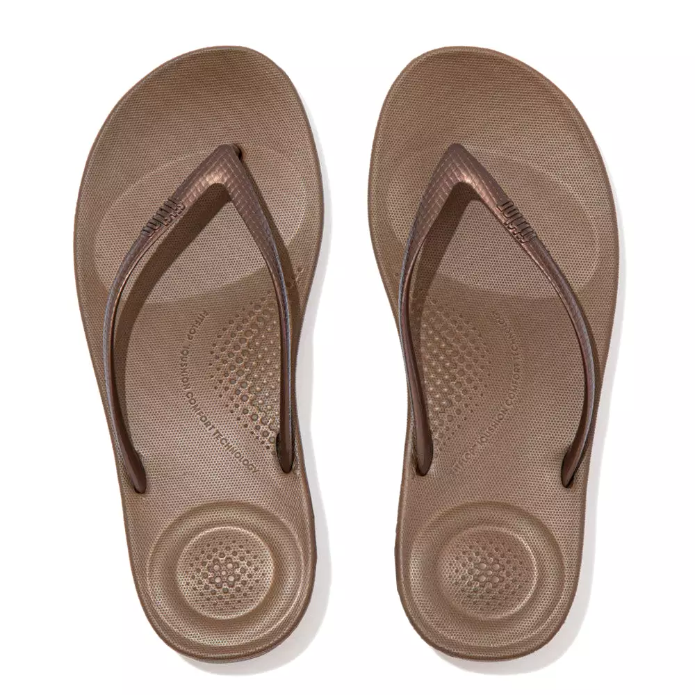 FitFlop Bronze Ergonomic Thongs.