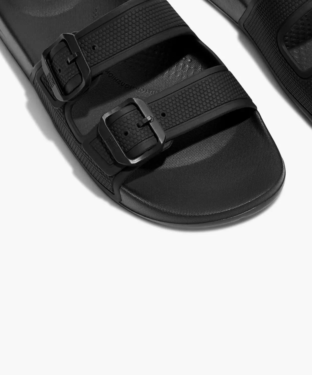 FitFlop iQushion Buckle Slides All Black