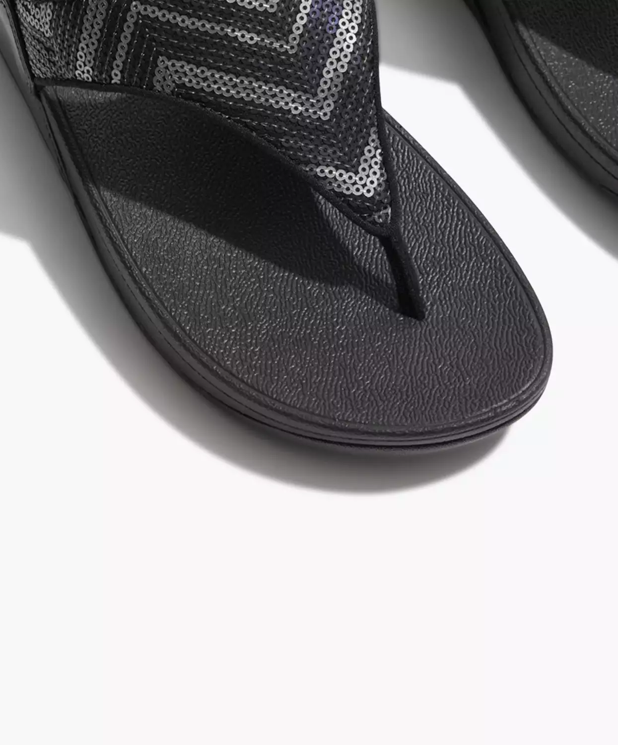 FitFlop Lulu Black Sequin ZigZag Toe-post Sandal