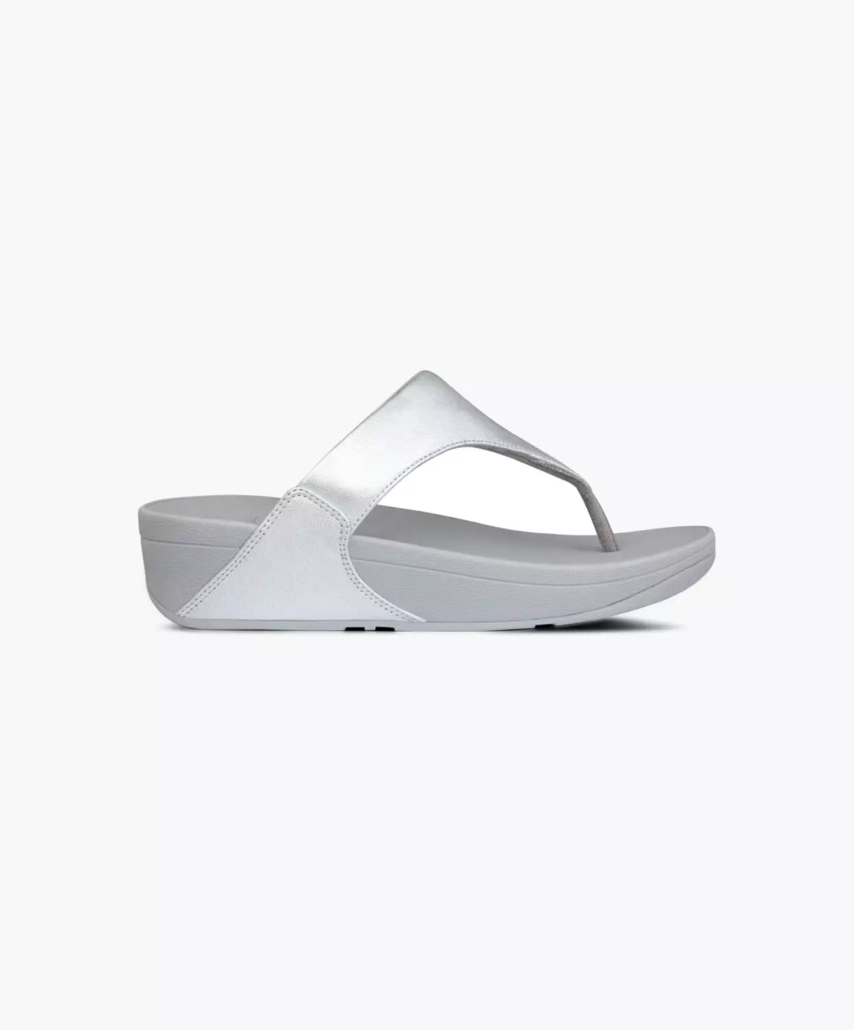 FitFlop silver leather toe post sandals.