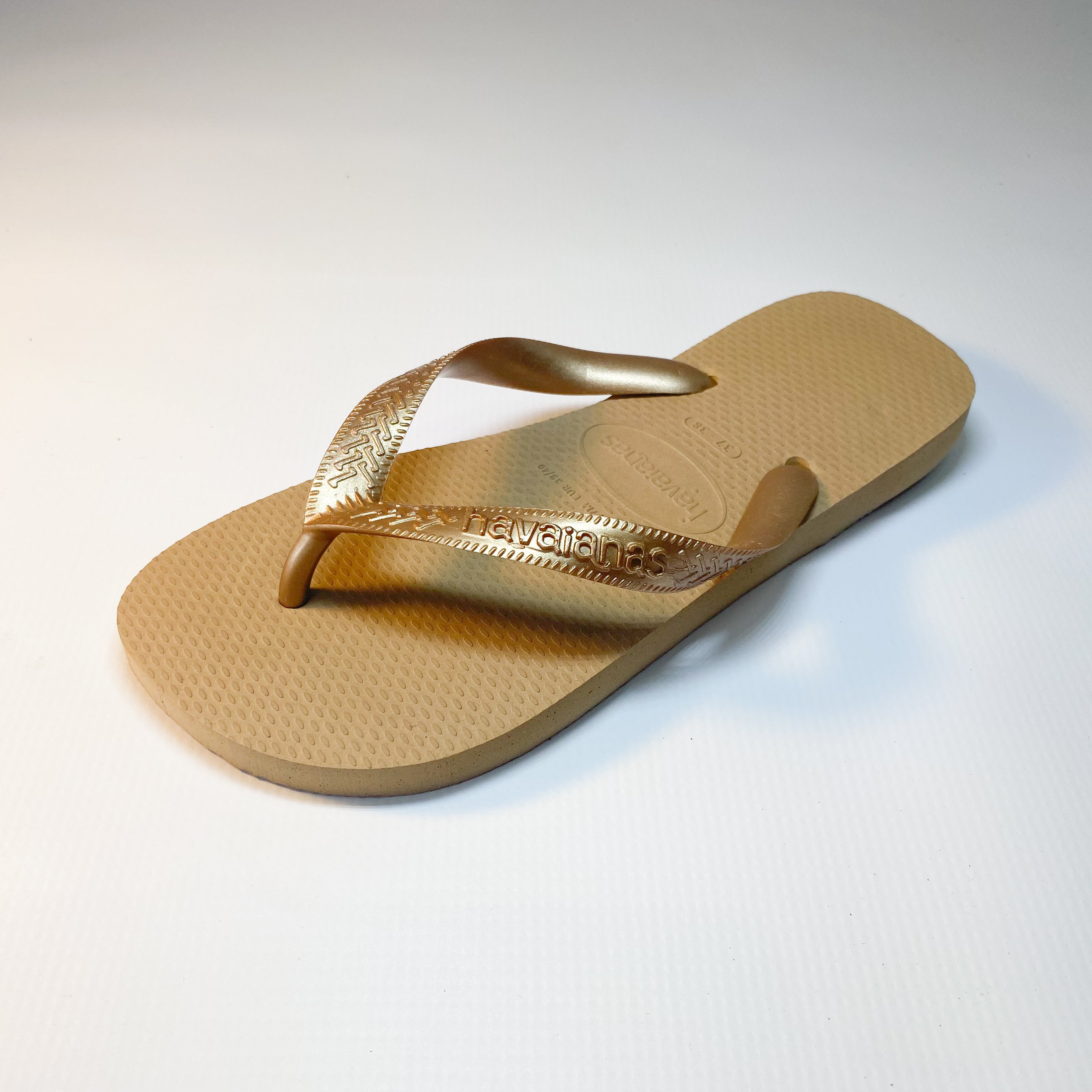 Havaiana rose gold flip flop