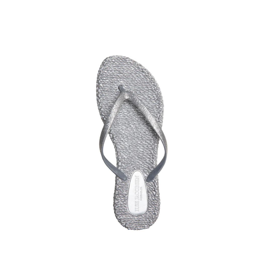 Ilse Jacobsen flip flops are great for summer styling.