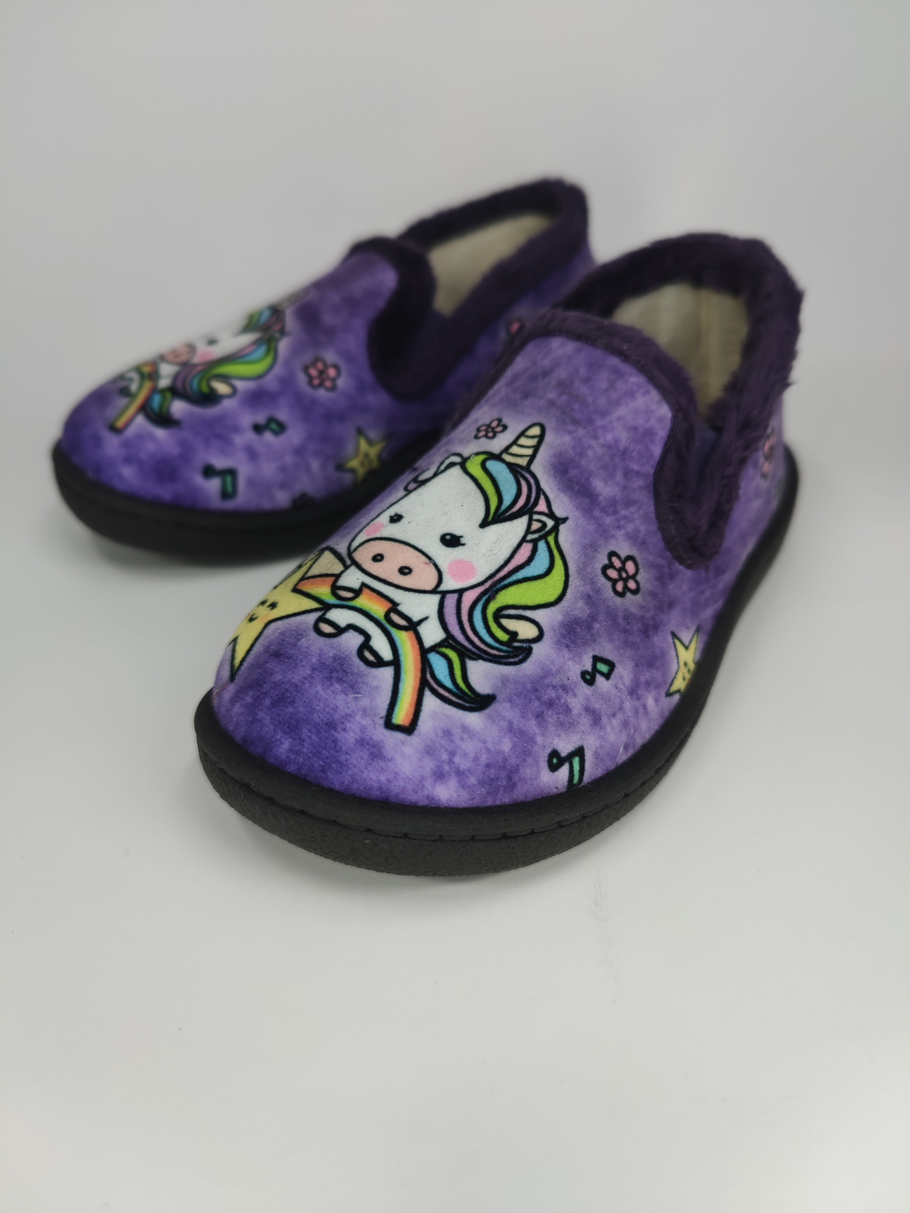 Kids Unicorn Bedroom Slippers on Plumaflex - Sale