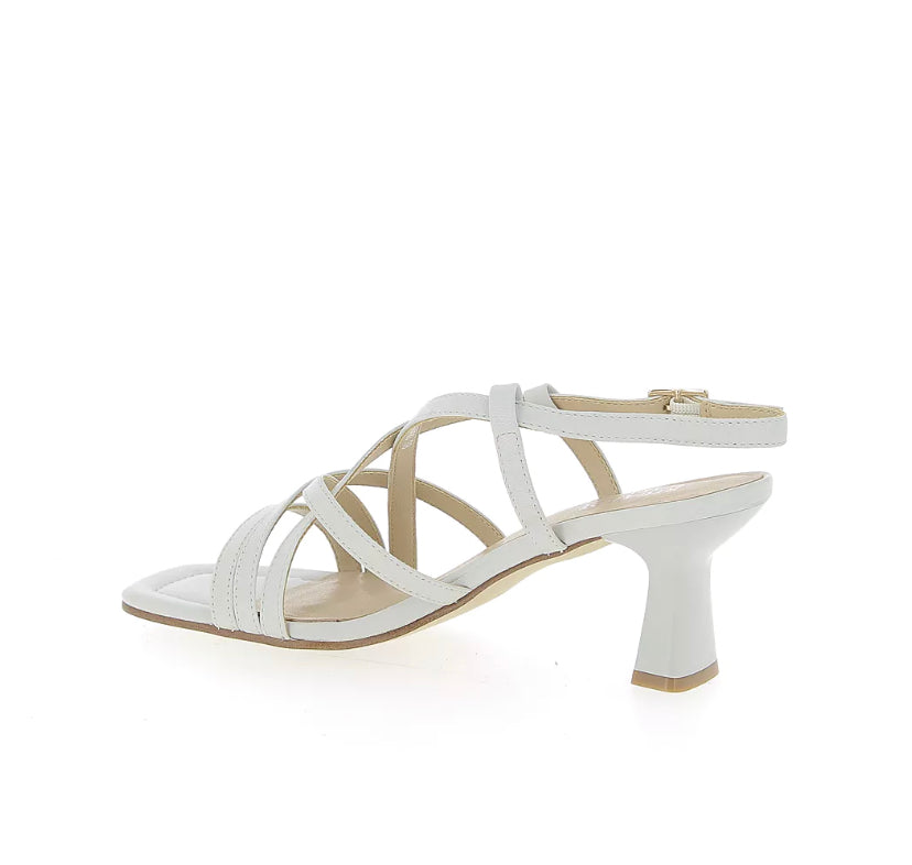 Le Ciel Off White Leather Sandal