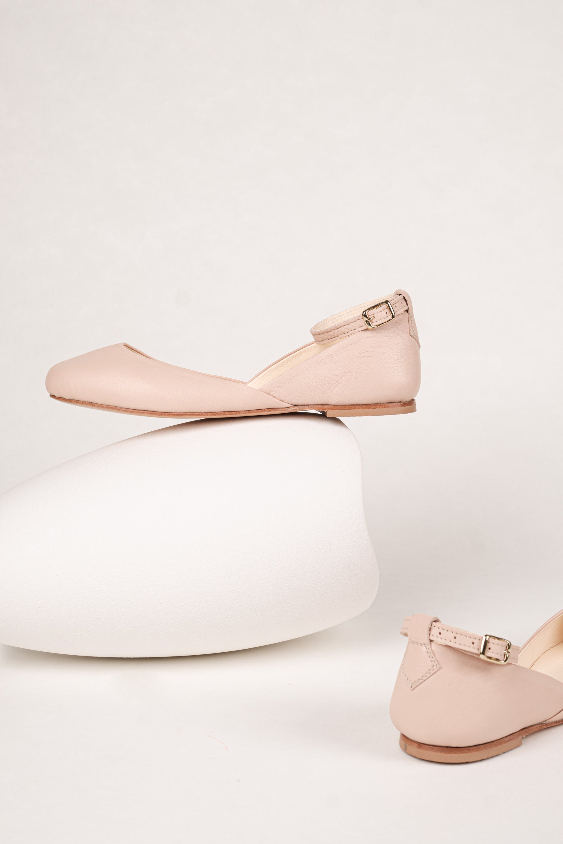 Luna Nude Ballet Flats