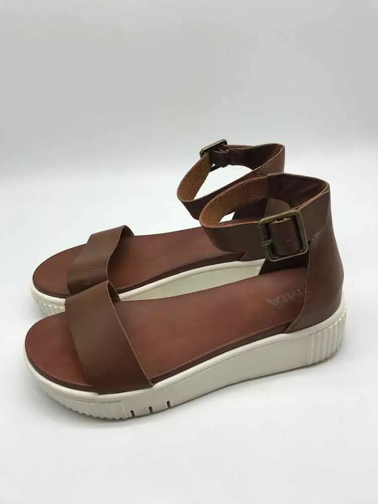 Used MIA Brown Size 8 Slingback Sandals