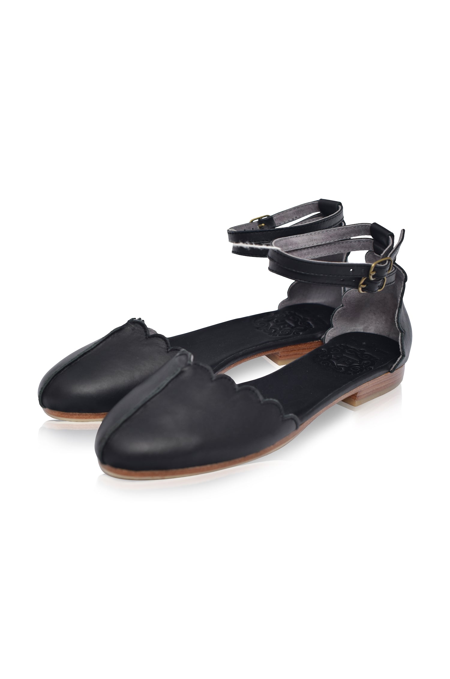 Venus Leather Flat Shoes