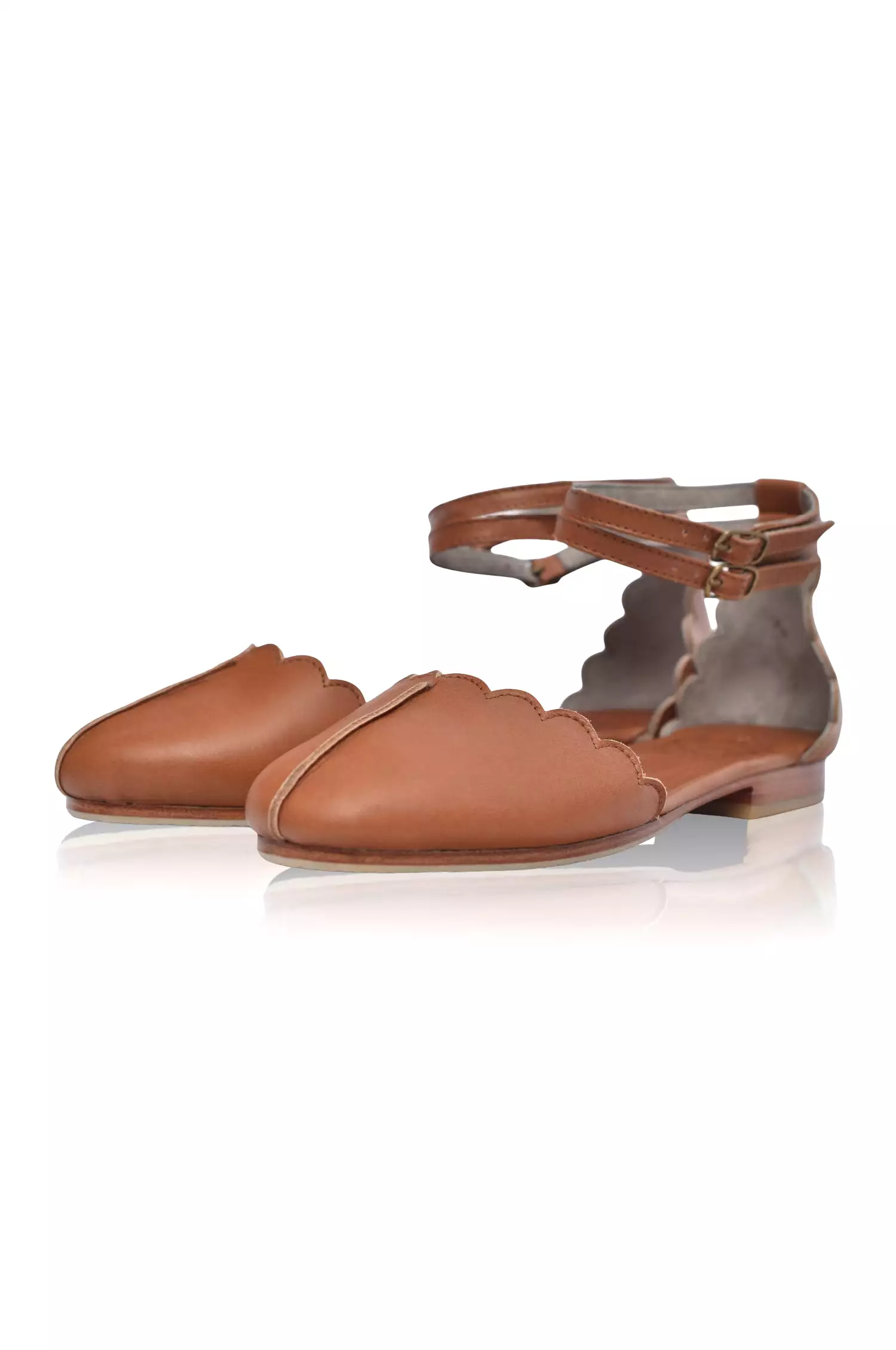 Venus Leather Flats - Shop Now - Best Prices - Free Shipping.