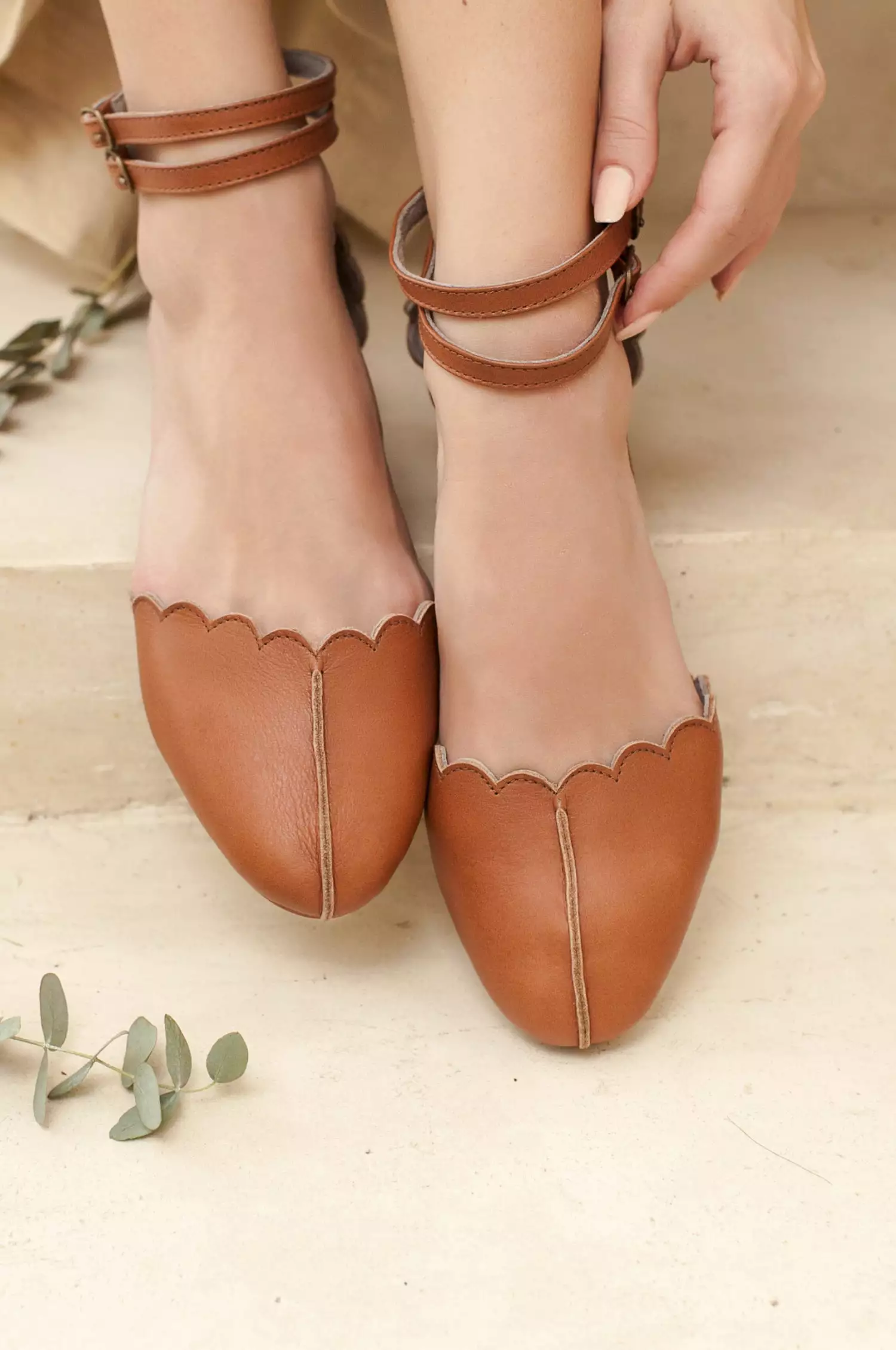 Venus Leather Flats - Shop Now - Best Prices - Free Shipping.