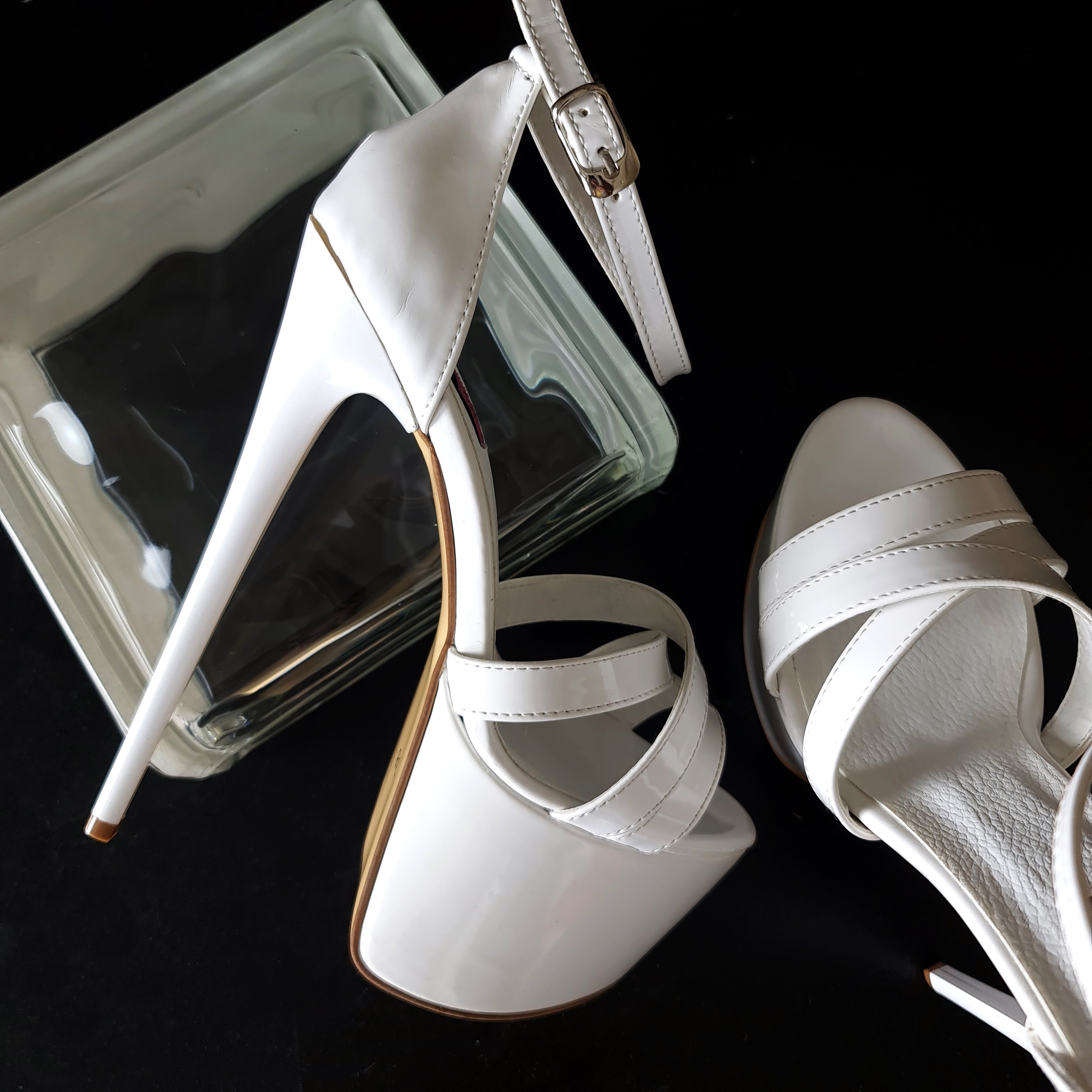 White High Heel Sandals with Glossy Cross Straps.