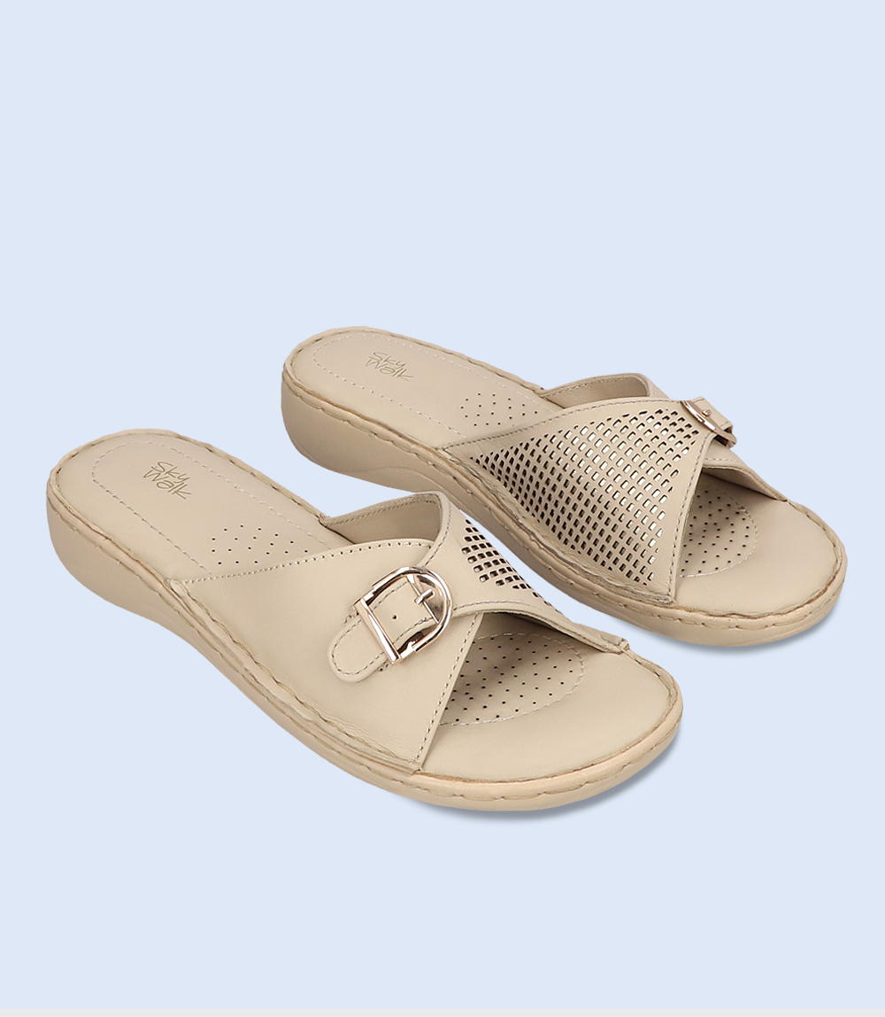 Women's Comfort Slipper - BW7531 Beige, Slip-On Style